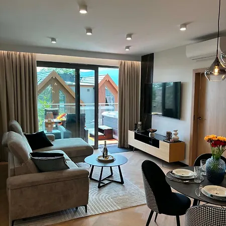 Kras - Premium Rubin 112f Z Prywatnym Jacuzzi Apartment